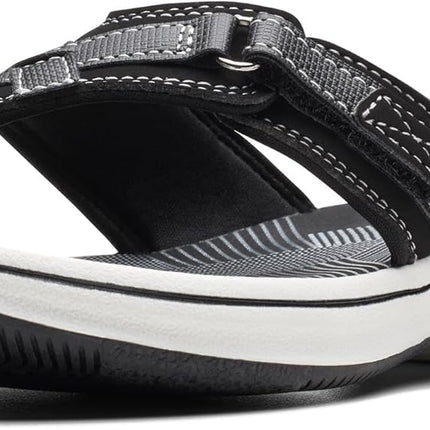 Clarks Women’s Breeze Sea Flip-Flops – Adjustable Lightweight Casual Sandals