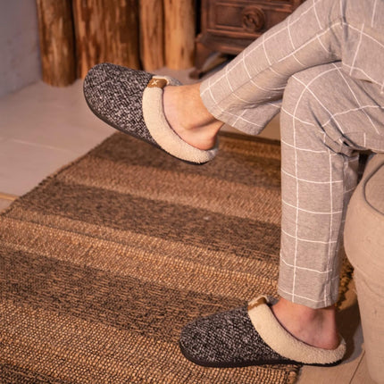 Mens Warm Fuzzy Slip on Slippers, Sherpa Lined House Shoes with Memory Foam for Indoor Outdoor, Mens Gifts for Winter