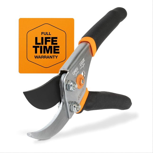 Fiskars Bypass Pruning Shears - Effortless Cutting with Sharp Steel Blades and Non-Slip Grip, Self-Cleaning Sap Groove, 5/8" Cut Capacity for Stems & Branches
