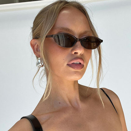 Retro Oval Sunglasses for Women Chic Cat Eye 90S Sunnies Lightweight Narrow Shades Trendy UV Protection Sun Glasses